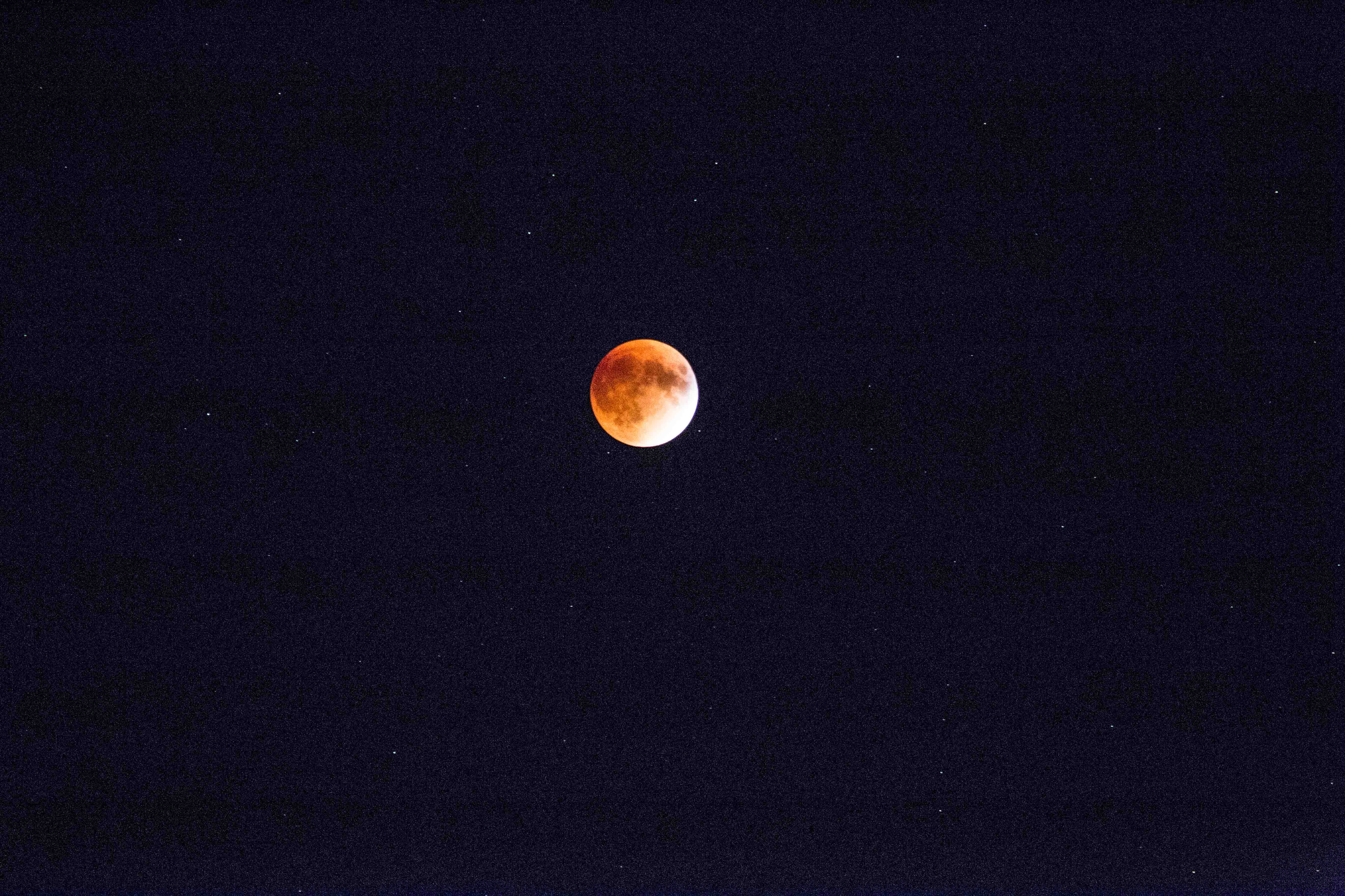 Story in Photos: The Super Moon Lunar Eclipse of 2015